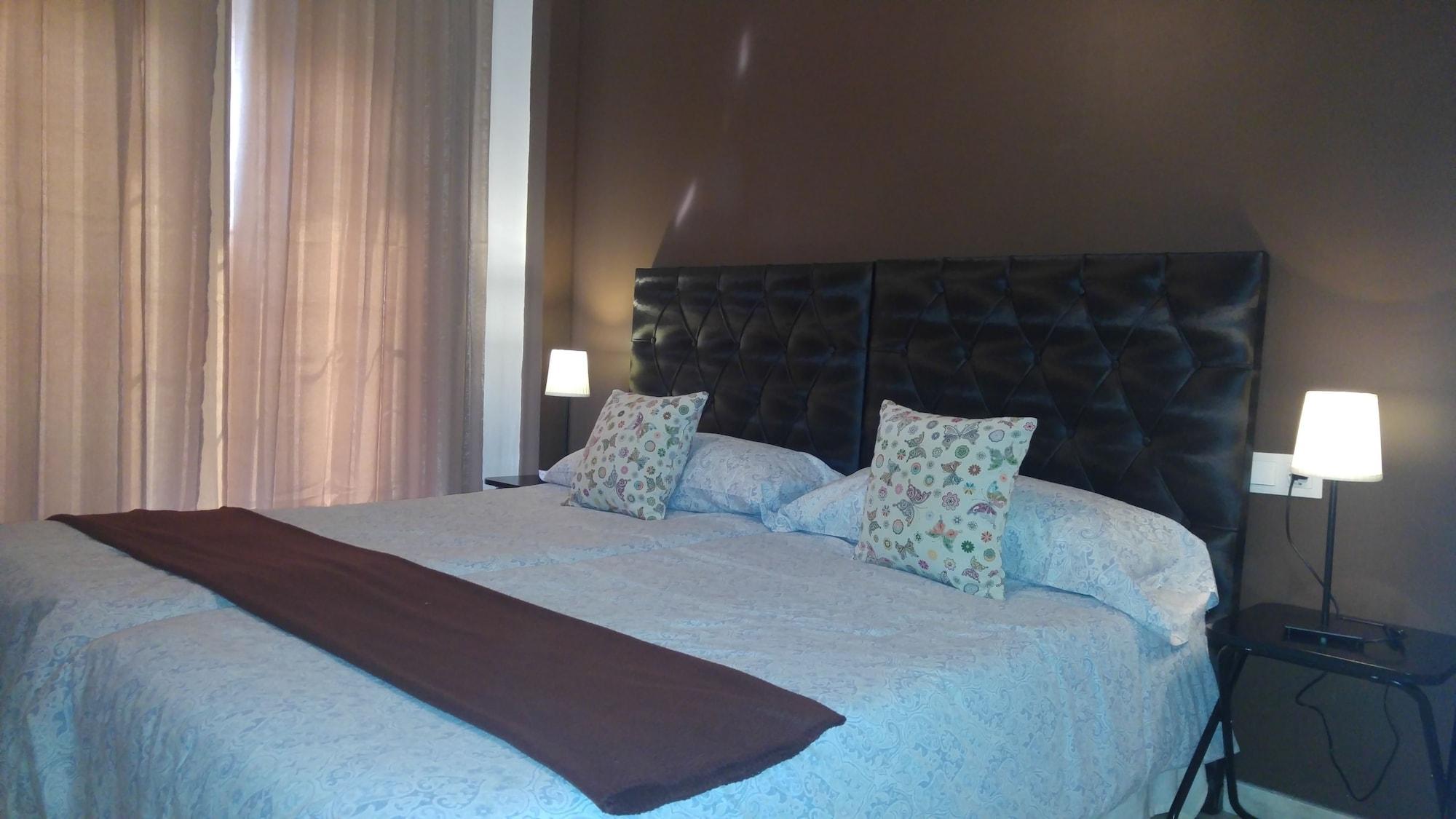 Hospederia V Centenario Estepona Ngoại thất bức ảnh