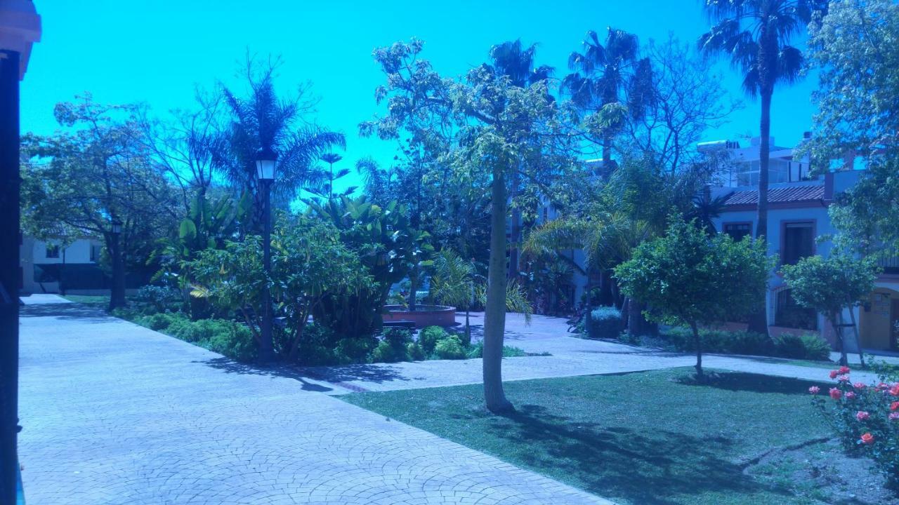 Hospederia V Centenario Estepona Ngoại thất bức ảnh