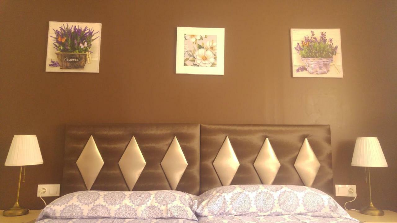 Hospederia V Centenario Estepona Ngoại thất bức ảnh